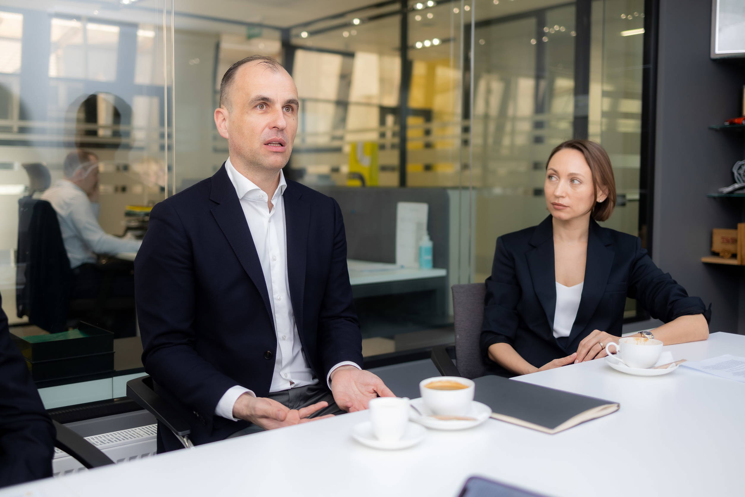 Р1 Лизинг и ФелОкт-сервис